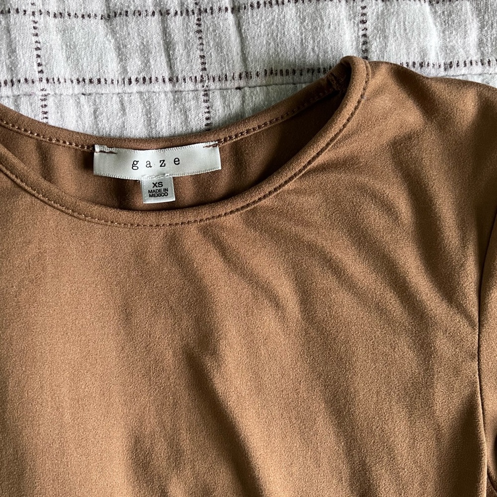 Brown basic tee - Picture 2 of 2